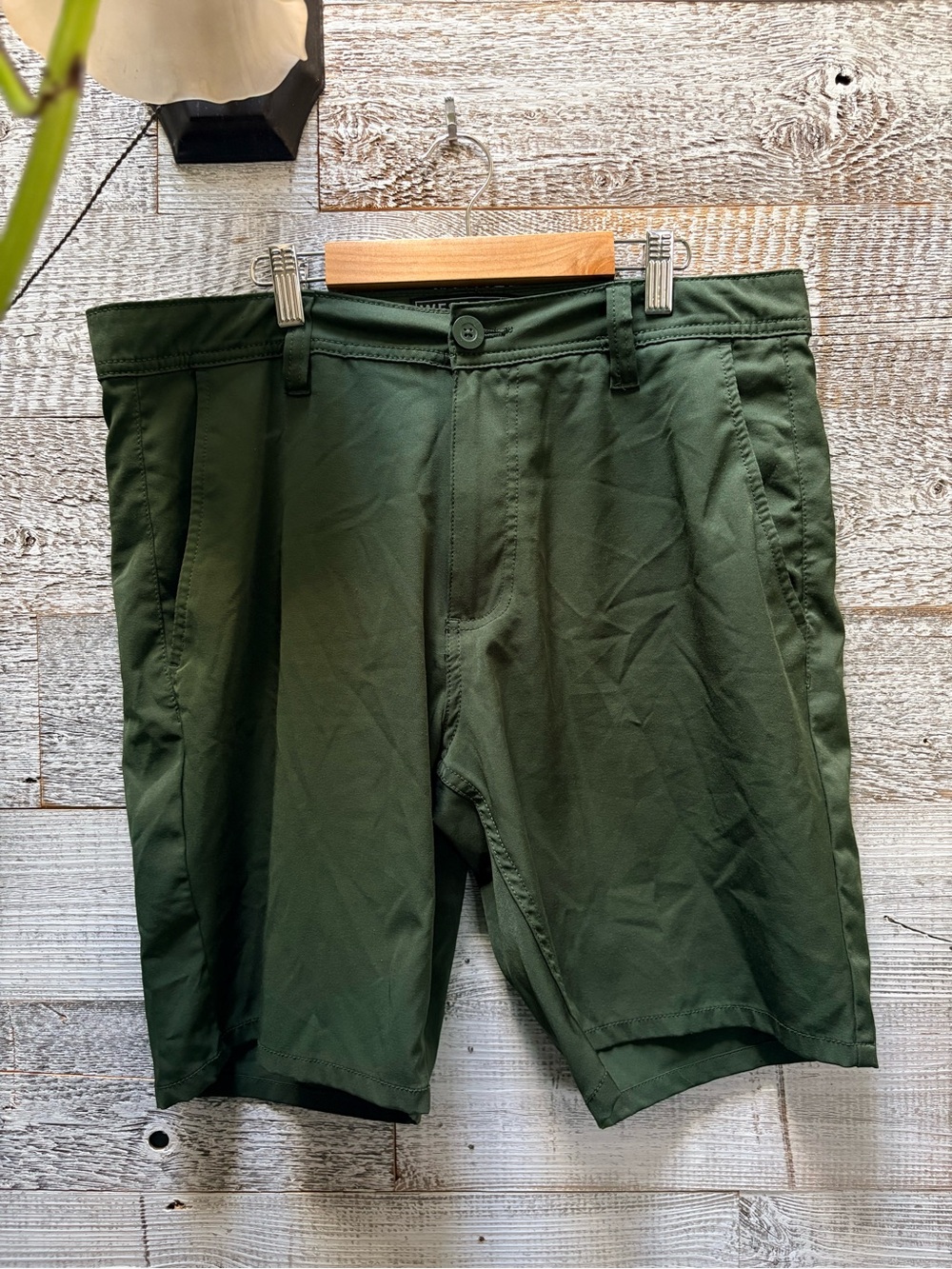 West 49 | The Hybrid Board Short - Men's 32, Dark Green